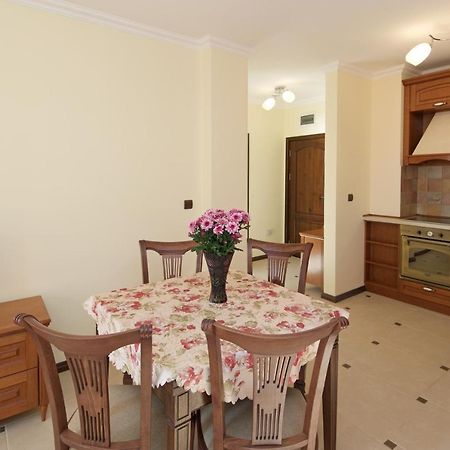 Mars Apartments In Tryavna Beach Complex Sveti Vlas Ruang foto