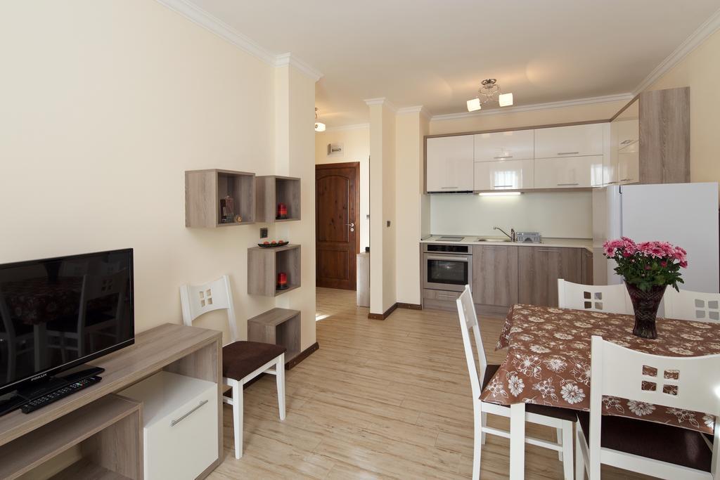 Mars Apartments In Tryavna Beach Complex Sveti Vlas Ruang foto