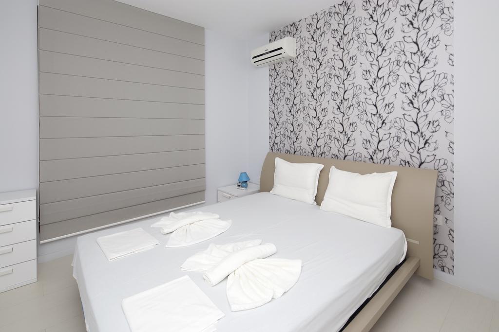 Mars Apartments In Tryavna Beach Complex Sveti Vlas Bagian luar foto